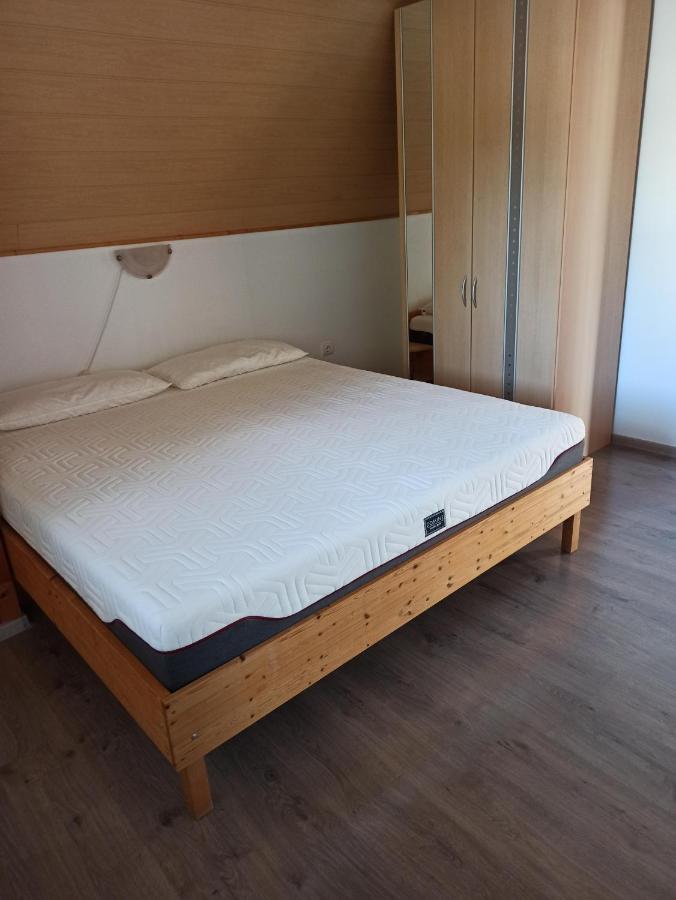 Aniko Apartmanhaz Balatonföldvár Exterior foto